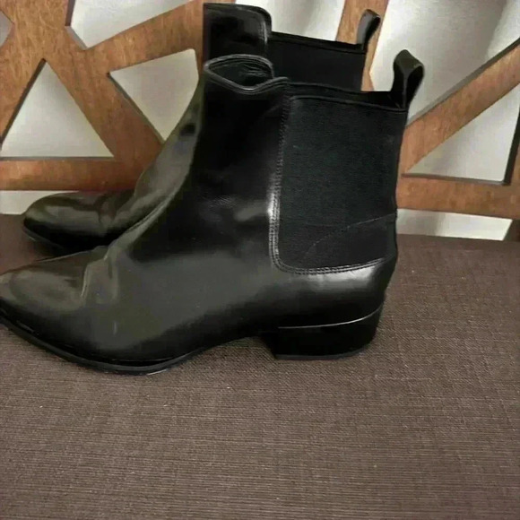 Vince black leather ankle boots used like a new Size 8 - Picture 3 of 12